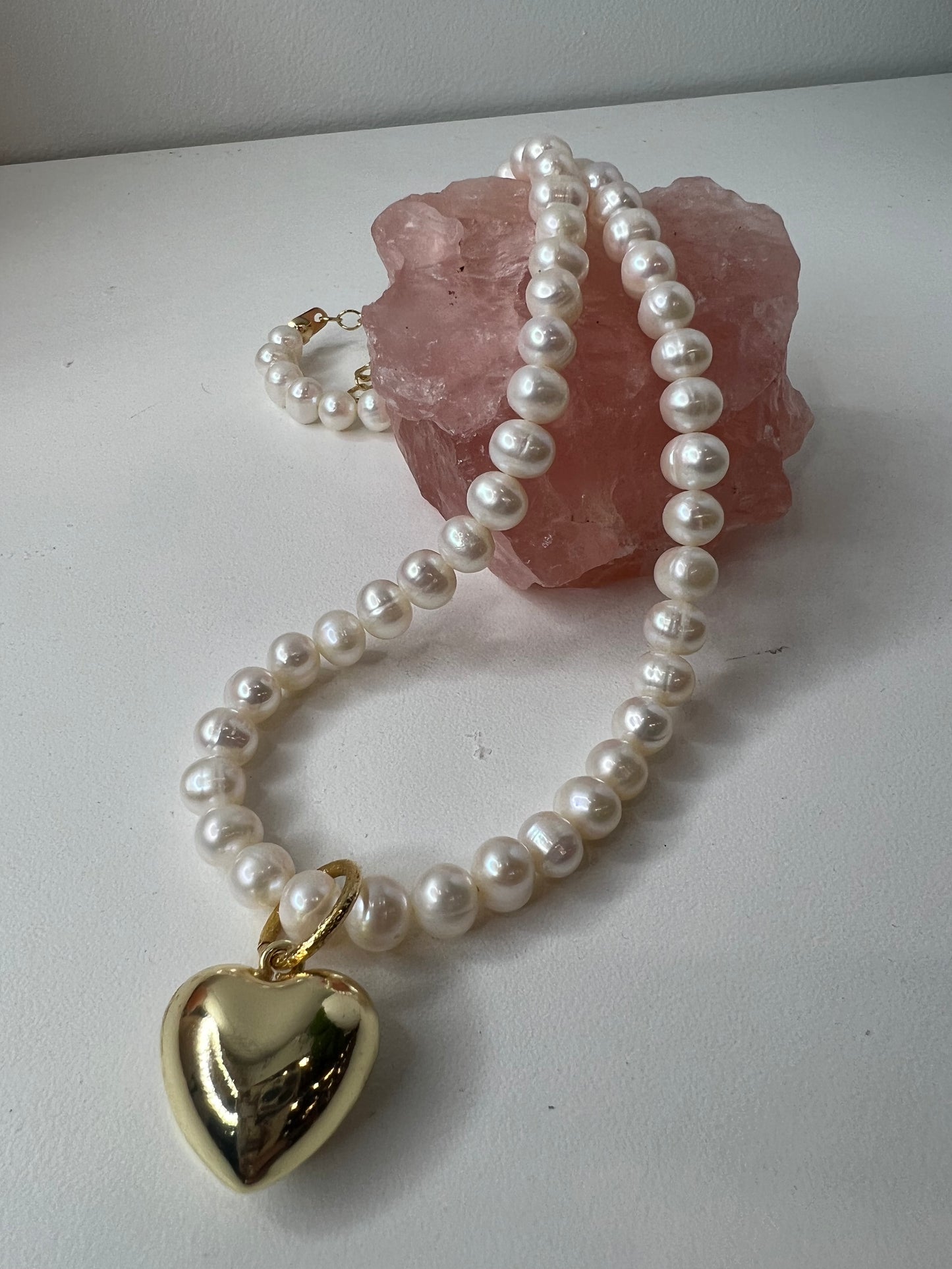 Blush Heart Pearls Necklace