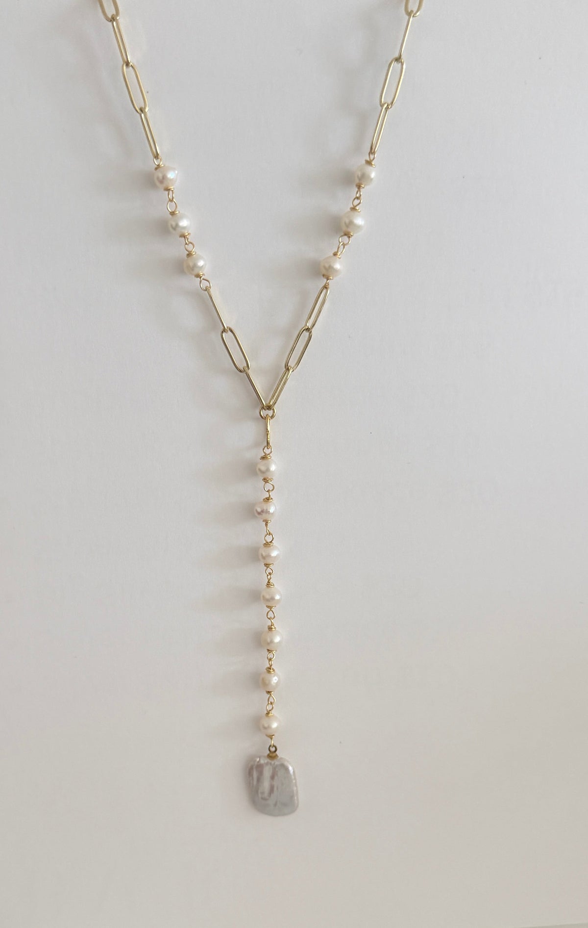 Long Drop Pearl Lariat Necklace